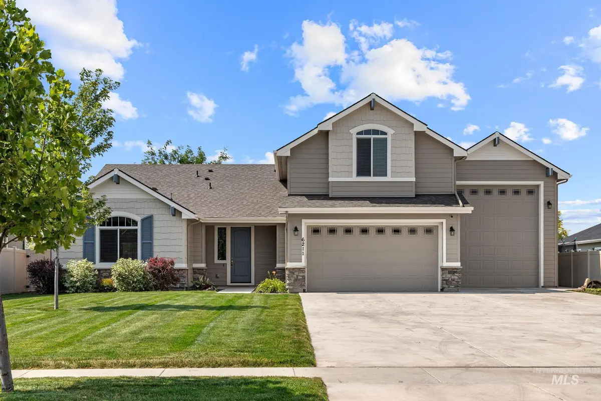 6211 E Path Dr, Nampa, ID 83687 - #1