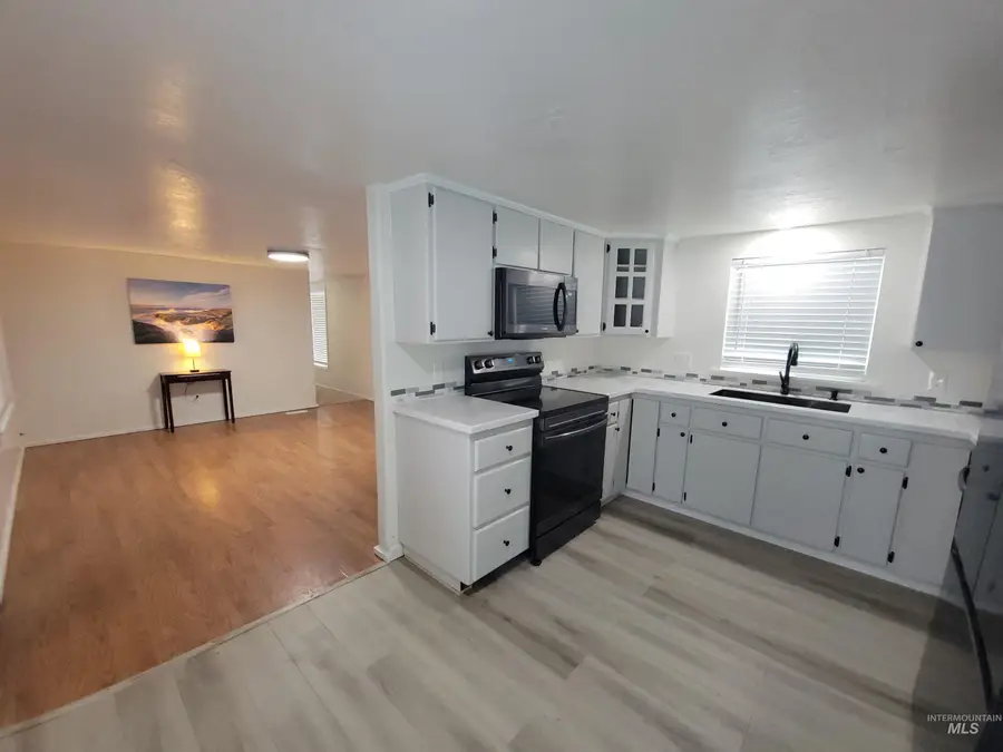 571 Caldwell Blvd #9, Nampa, ID 83651 - #2