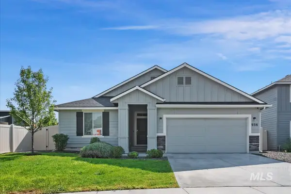 936 S Wavetrain Ave, Boise, ID 83709