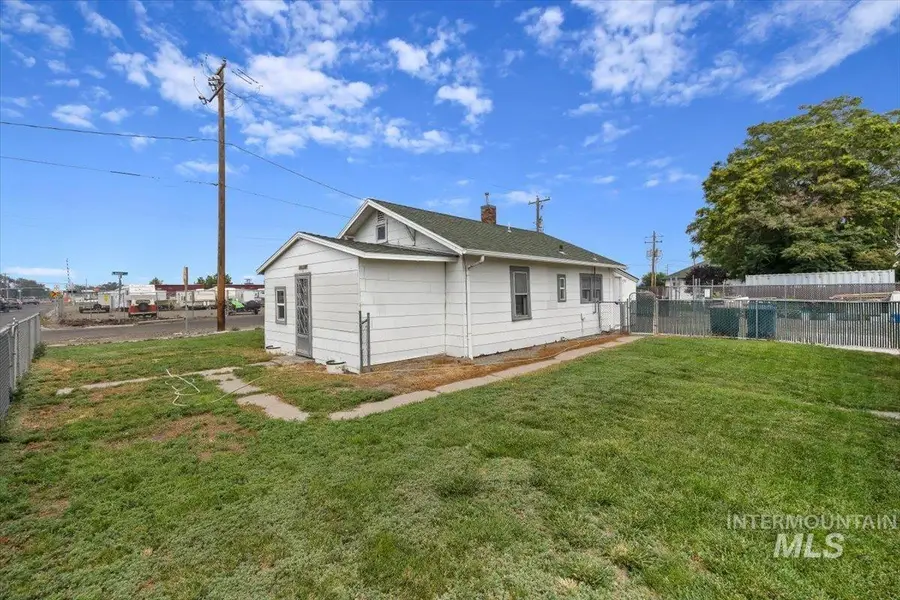 201 Locust Street South, Twin Falls, ID 83301 - #3