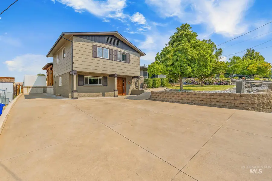 1019 29th St, Lewiston, ID 83501 - #3