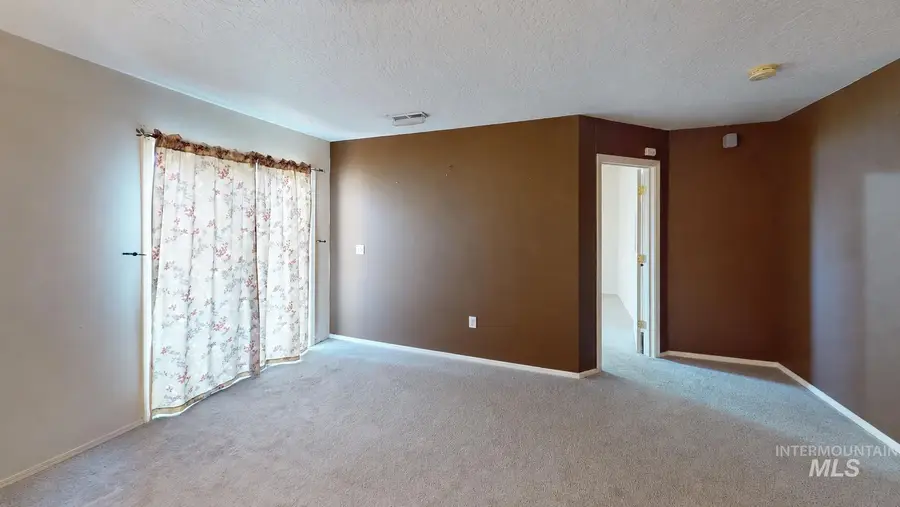 12976 Alicia St, Caldwell, ID 83607 - #2