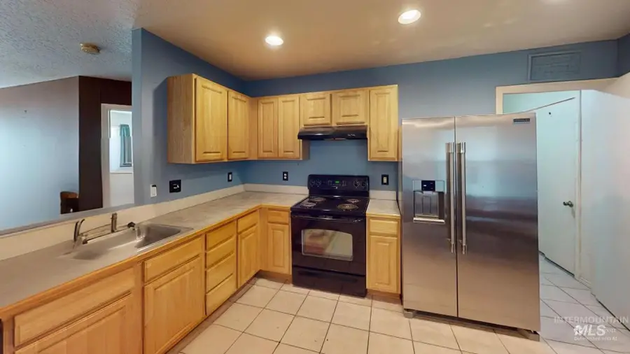 12976 Alicia St, Caldwell, ID 83607 - #3