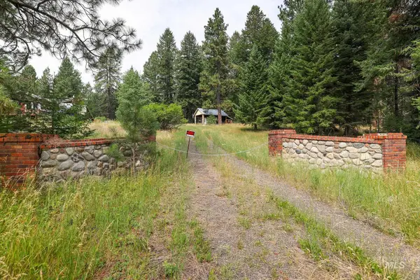 2165 West Mountain Rd, Donnelly, ID 83615