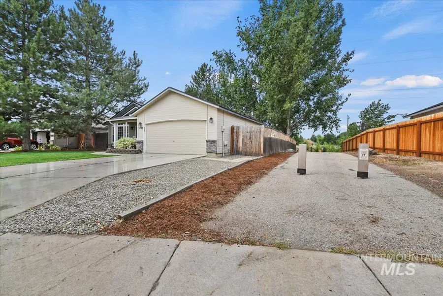 5704 S Moonflower Pl, Boise, ID 83716 - #3
