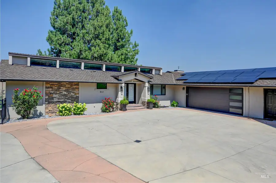812 E Hearthstone Dr, Boise, ID 83702 - #3