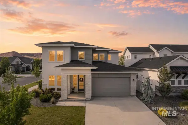 8448 W Brooks Dr, Boise, ID 83714
