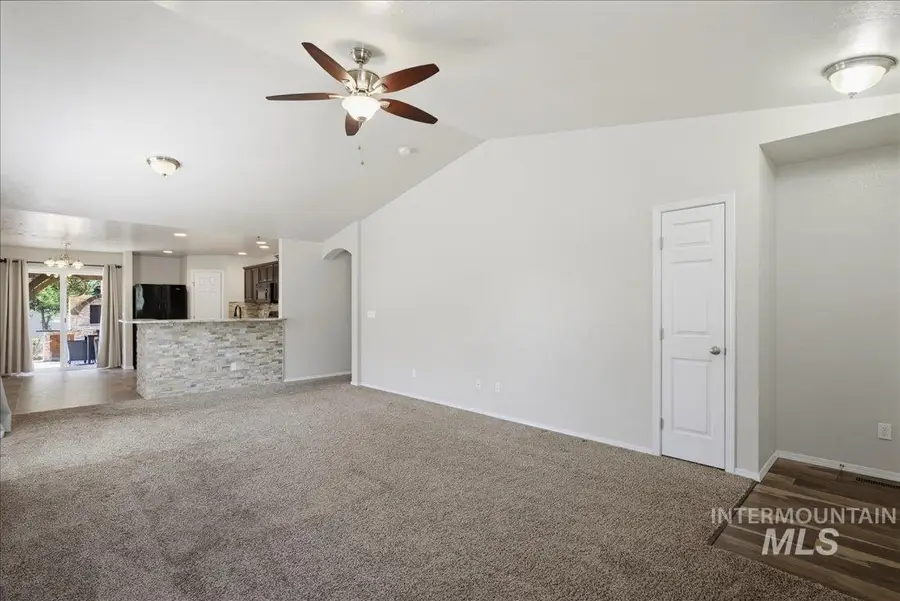 181 S Trutina Ave, Boise, ID 83709 - #3