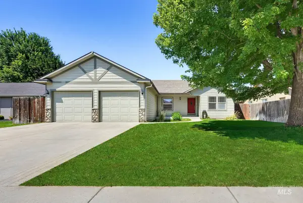 912 Valiant St, Middleton, ID 83644