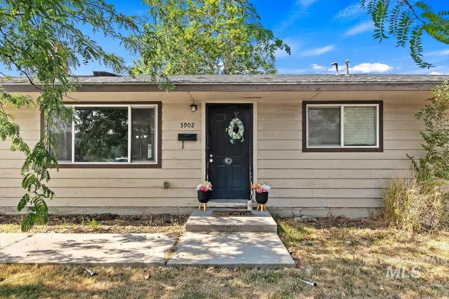 3902 W St Andrews, Boise, ID 83705 - #3
