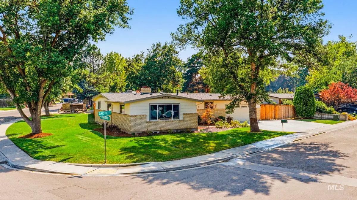 4015 N. Bristol, Boise, ID 83704 - #1