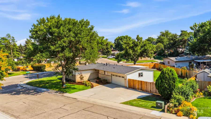 4015 N. Bristol, Boise, ID 83704 - #3