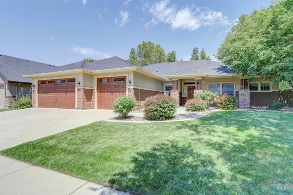974 E Switchback Dr, Meridian, ID 83646