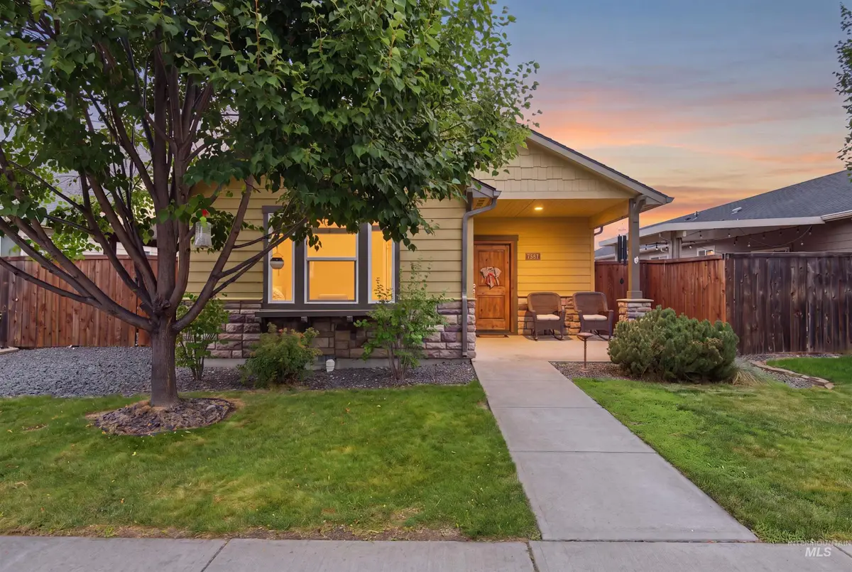 7587 N Froman Ave, Boise, ID 83714 - #1