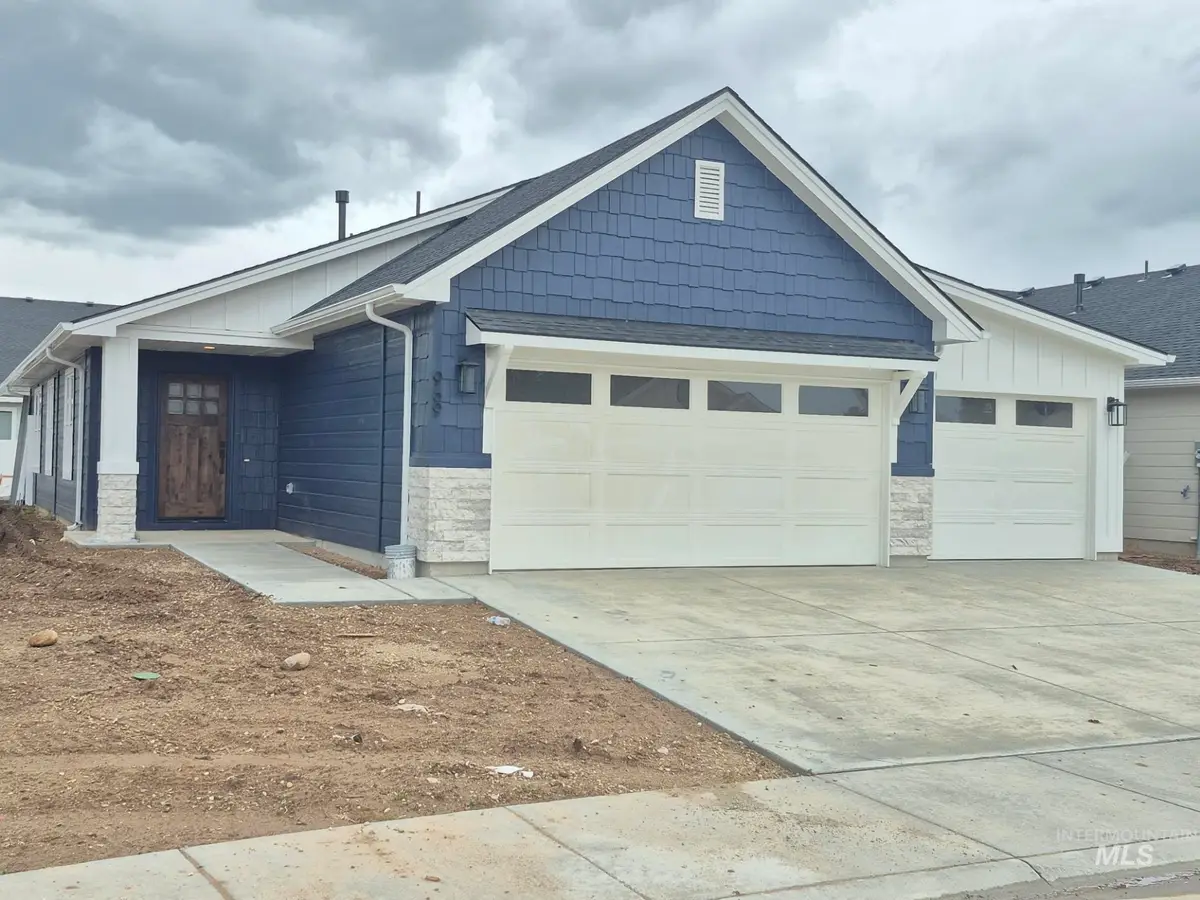 970 S Almond St, Nampa, ID 83686 - #1