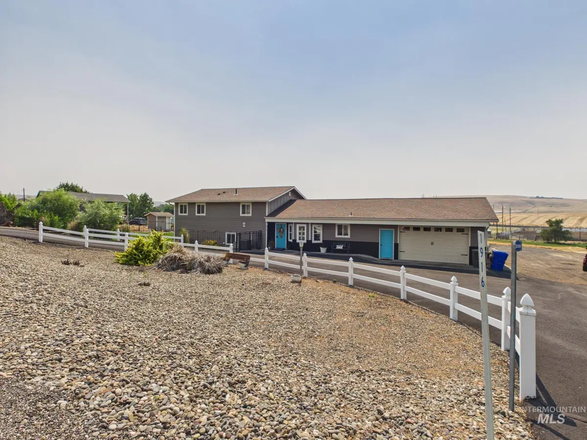 1916 Allmon, Lewiston, ID 83501 - #1