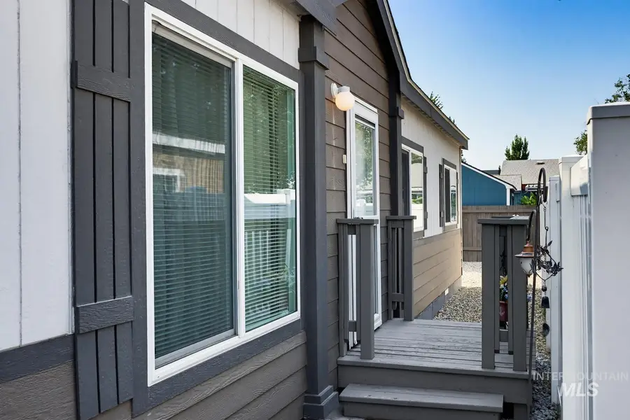751 Freedom Ln, Emmett, ID 83617 - #3