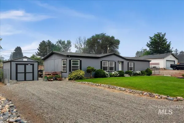 355 6th Avenue West, Wendell, ID 83355