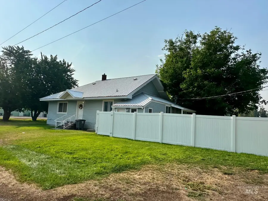307 Birch St S, Kimberly, ID 83341 - #3