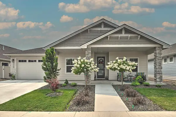1329 N Parkshire Way, Meridian, ID 83642