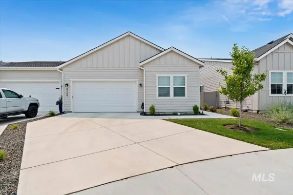 8509 W War Eagle, Star, ID 83669