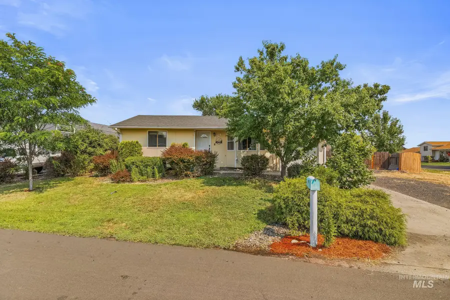 1805 Birch Dr, Lewiston, ID 83501 - #2