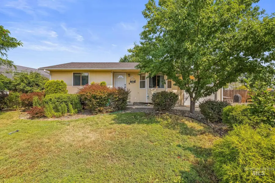 1805 Birch Dr, Lewiston, ID 83501 - #3