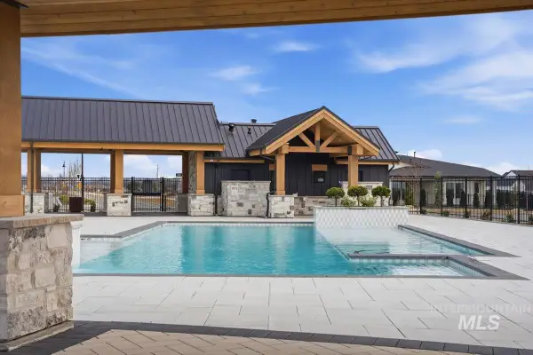 2336 N N Palaestra Ave, Eagle, ID 83616