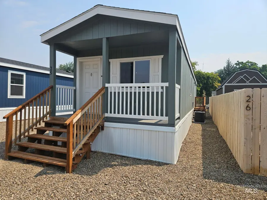 370 W 12th S #25, Mountain Home, ID 83647 - #2