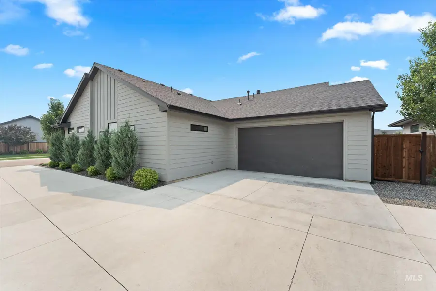 545 S Big Star Ln, Eagle, ID 83616 - #3