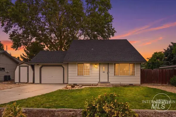 2012 Cherry St, Caldwell, ID 83605