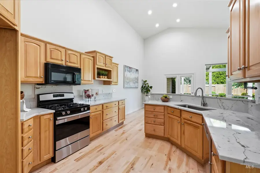 2464 E Lenox Ct, Eagle, ID 83616 - #3