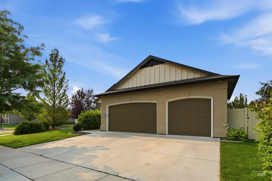 1403 W Raelin, Nampa, ID 83686 - #2