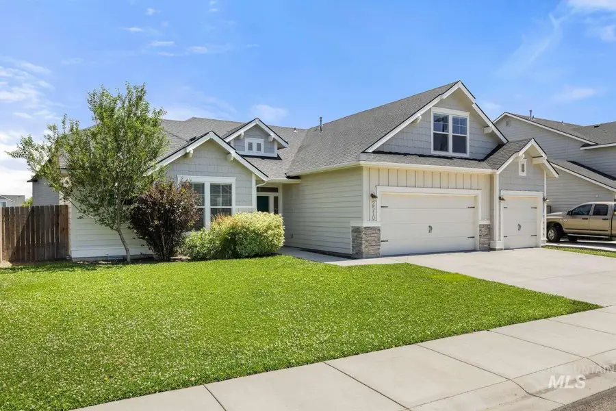 2510 N Kenneth Ave, Kuna, ID 83634 - #2