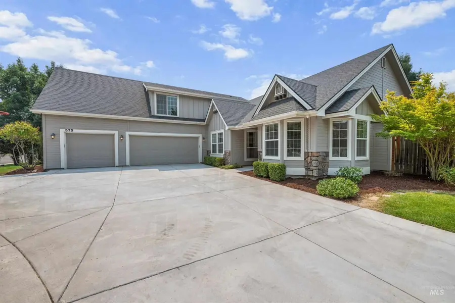 575 N Lyngate Ct, Star, ID 83669 - #2