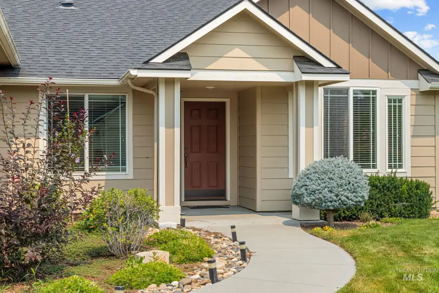 9758 W Penhurst Dr, Star, ID 83669 - #3