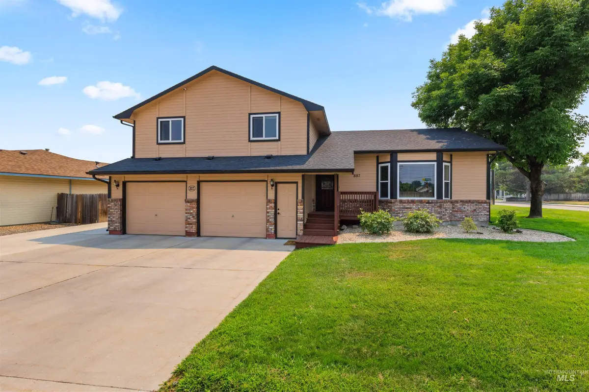 807 Sapphire Ct, Nampa, ID 83686 - #1
