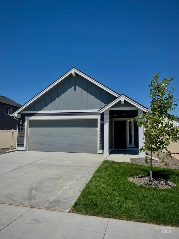 640 SW Mendenhall St #13/1, Mountain Home, ID 83647