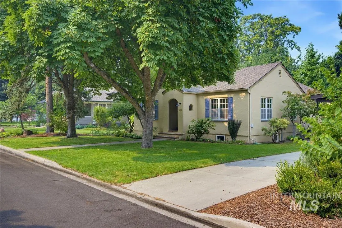 1907 N 22nd St, Boise, ID 83702 - #1
