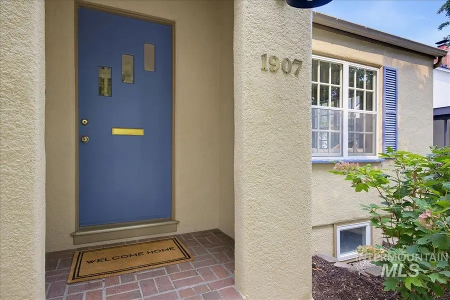 1907 N 22nd St, Boise, ID 83702 - #3