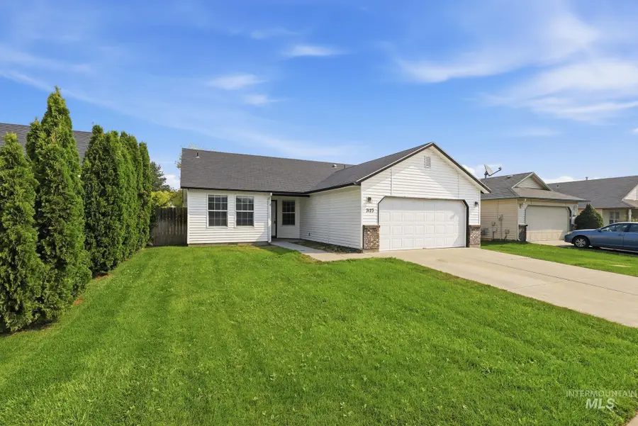 3123 Village Green St, Caldwell, ID 83605 - #2