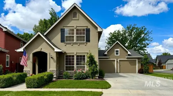1013 E Legacy View Dr, Meridian, ID 83646