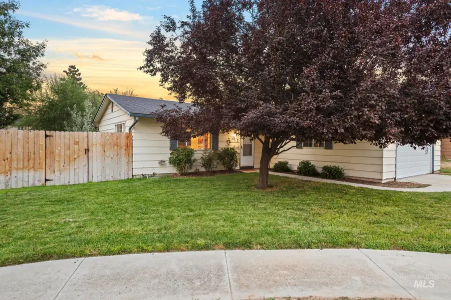 1817 S Eagleson Rd, Boise, ID 83705 - #2