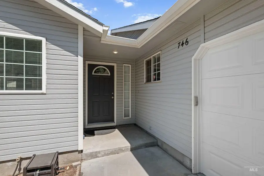 746 S Coral Pl, Boise, ID 83705 - #2