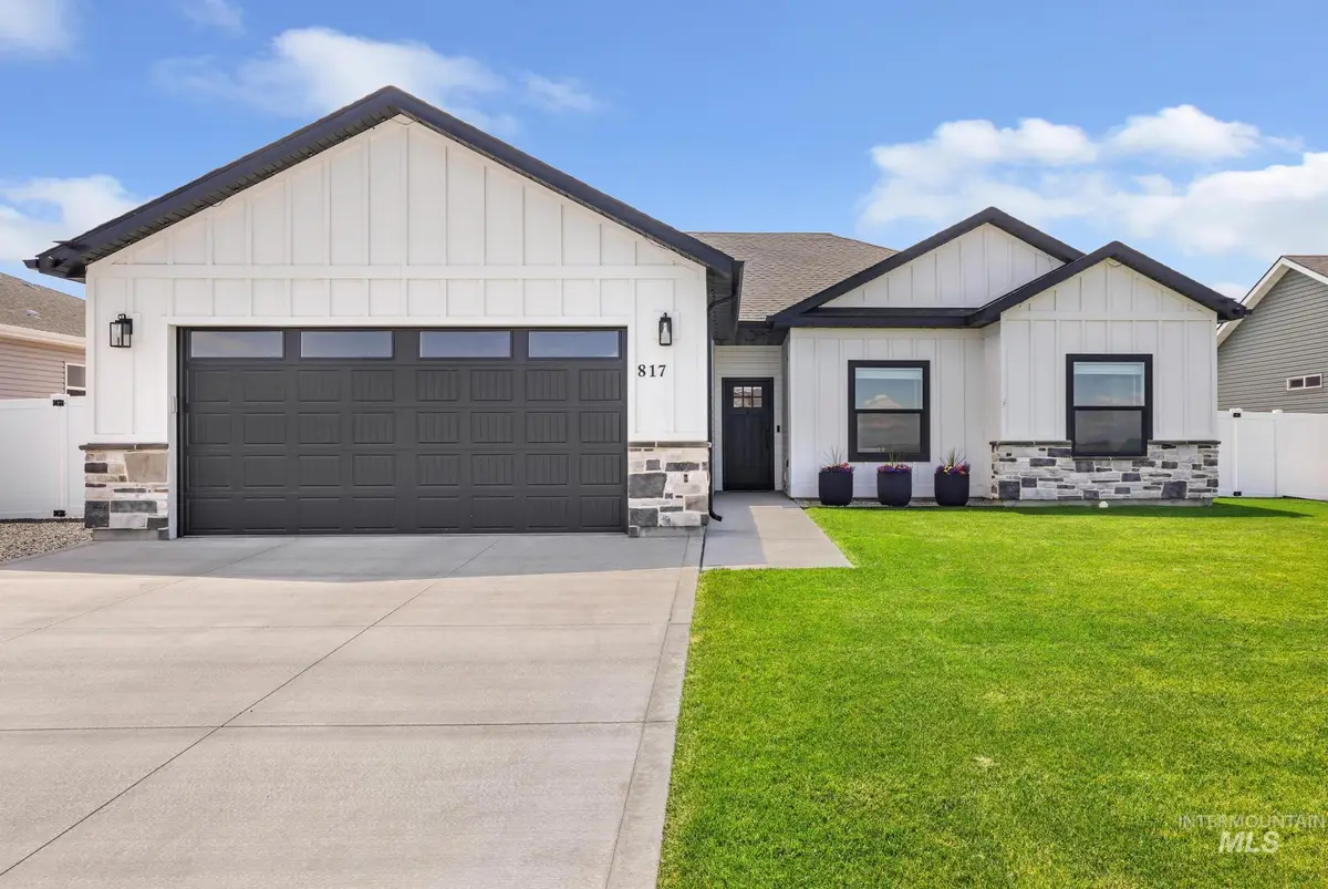 817 23rd Ave E, Jerome, ID 83338 - #1