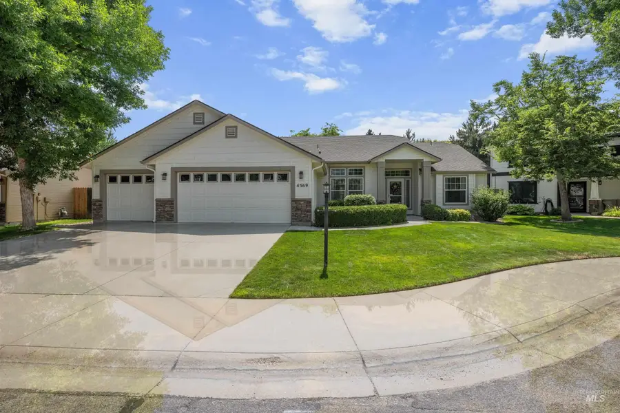4369 W Hearst St, Meridian, ID 83642 - #2