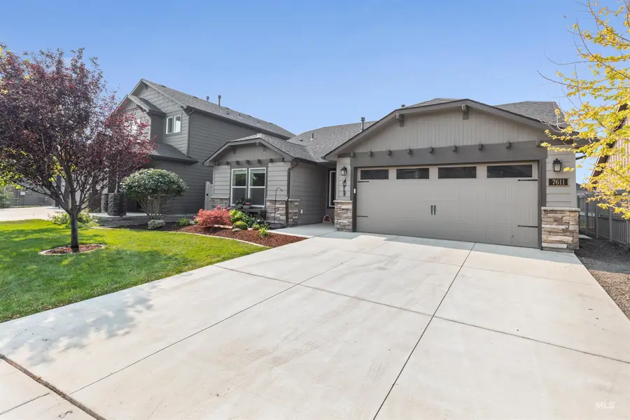 7611 W Corona Dr, Boise, ID 83709 - #2