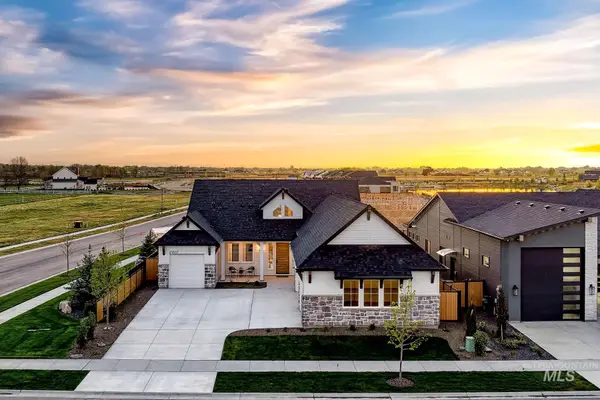 21800 Big Wood Way, Star, ID 83669