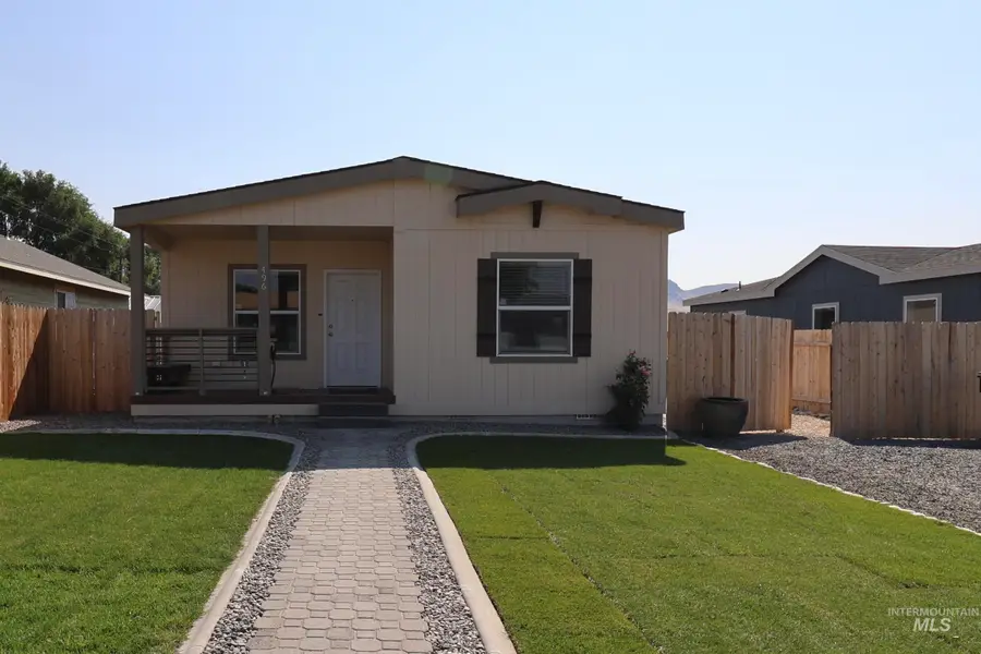 496 N Elm St, Vale, OR 97918 - #3