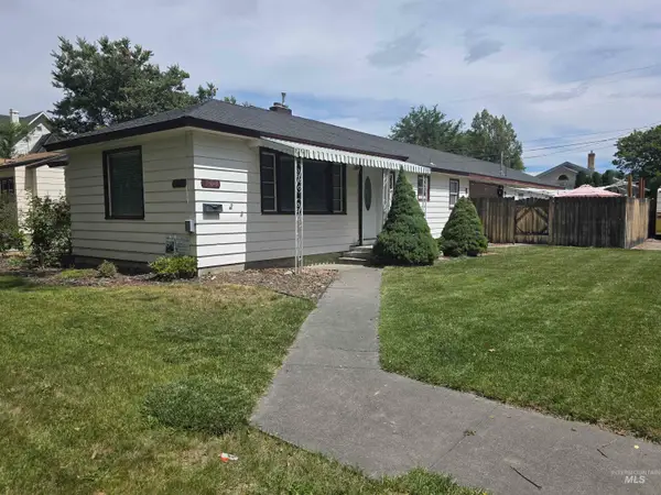 161 8th Ave E, Twin Falls, ID 83301
